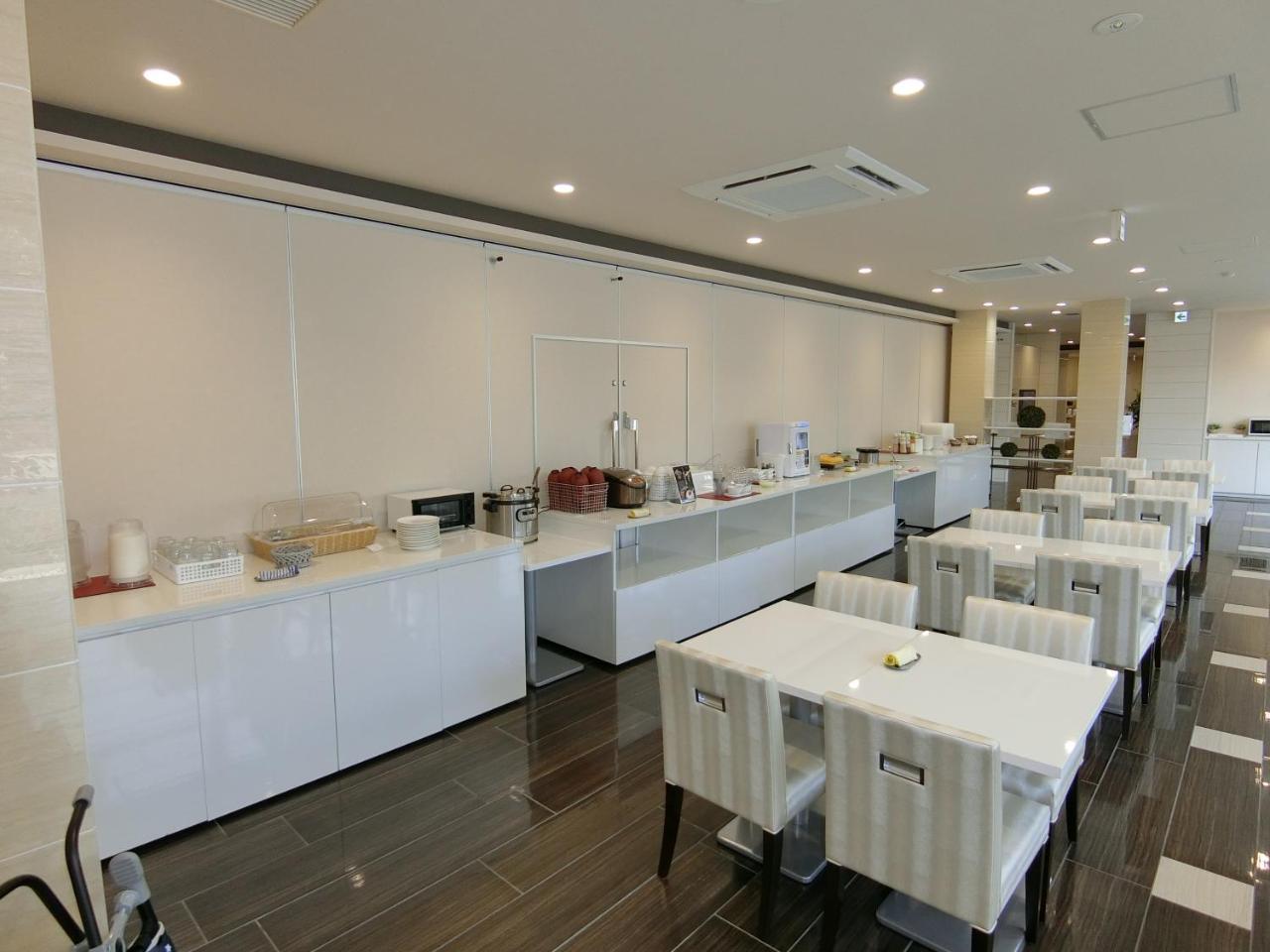 Hotel Green Core Bando Iwai Bagian luar foto